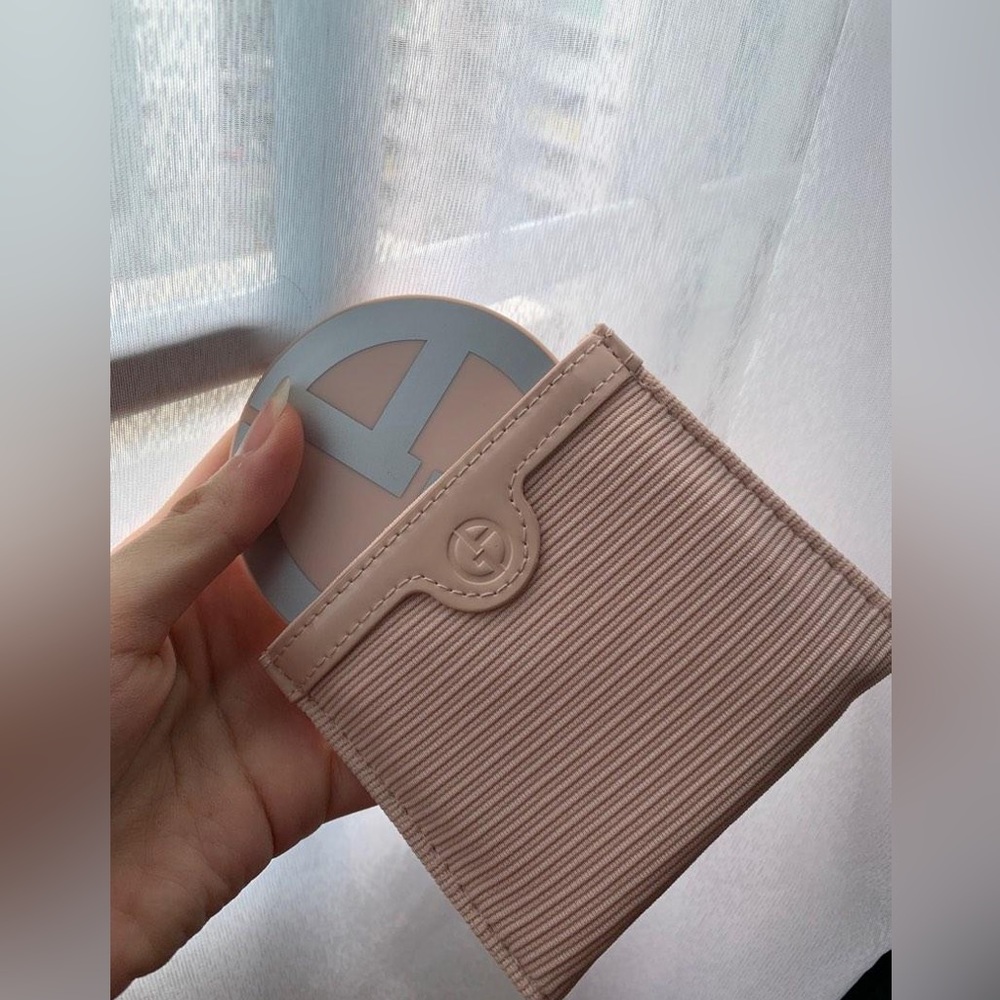 💕Giorgio Armani Beauty Mirror in pouch~LIMITED edition - Picture 12 of 13